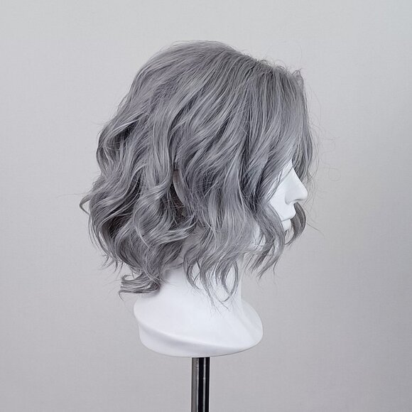 Grey Short Wavy Bob Wig - Picture 3 of 12
